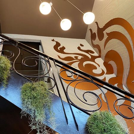 Susu Khaosan Hostel Бангкок Экстерьер фото