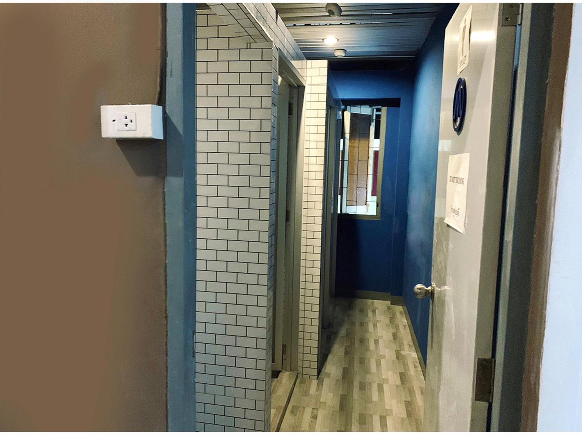 Susu Khaosan Hostel Бангкок Экстерьер фото